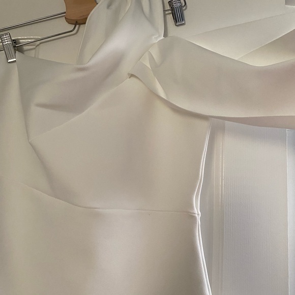 Brand new without tags white bandage material asymmetrical dress - Picture 4 of 6